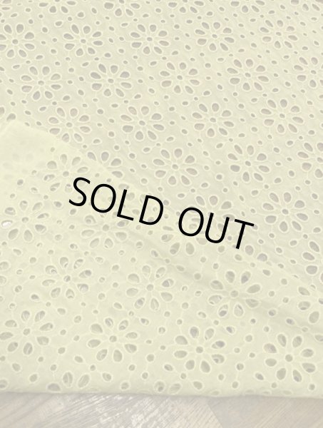 画像3: 生地:綿ポリ花柄刺繍レース(黄色) (3)