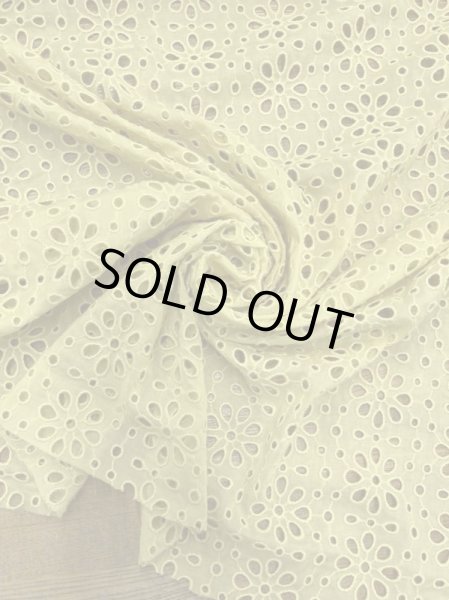 画像6: 生地:綿ポリ花柄刺繍レース(黄色) (6)