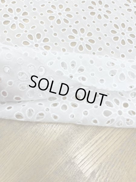 画像4: 生地:綿ポリ花柄刺繍レース(白) (4)