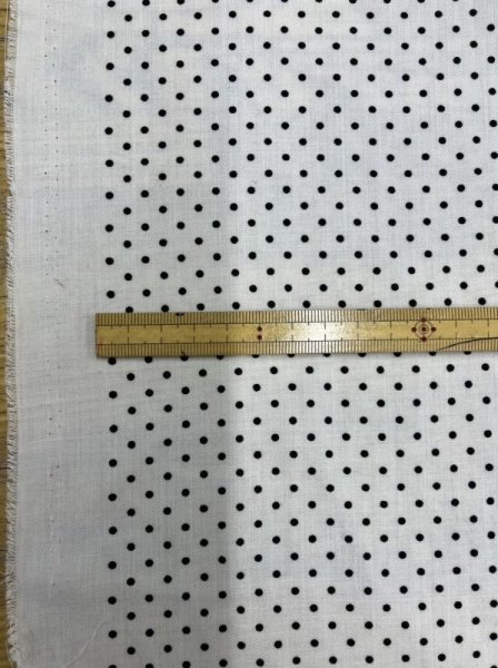 画像2: 生地:ポリエステル100%水玉柄プリント(白/黒) (2)