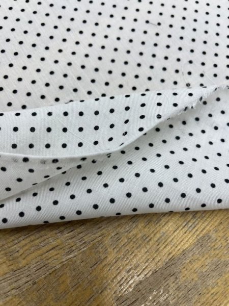 画像4: 生地:ポリエステル100%水玉柄プリント(白/黒) (4)