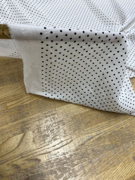 画像7: 生地:ポリエステル100%水玉柄プリント(白/黒) (7)