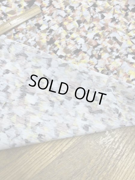 画像3: 生地:綿100%ペイント風プリントニット(白/茶オレンジ) (3)