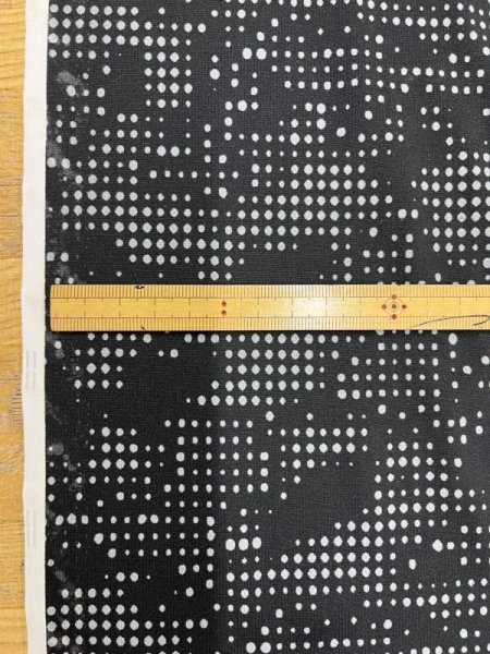 画像2: 生地:ポリエステル100%2wayランダムドット柄ニット(黒/グレ―) (2)