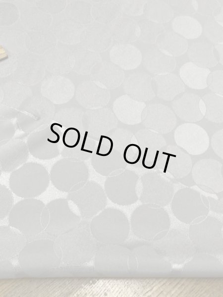 画像3: 生地：ポリストレッチサテンジャガード織り（グレージュ） (3)