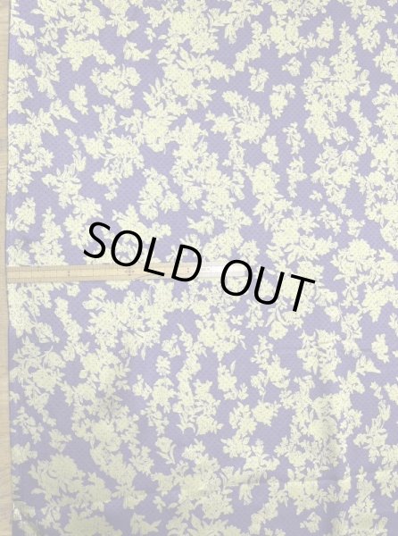 画像1: 生地：ポリストレッチサテンジャガード織り花柄（青紫／黄色） (1)