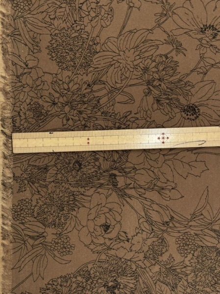 画像3: 生地：ジーナ糸ポリエステルデシン花柄（茶／黒） (3)