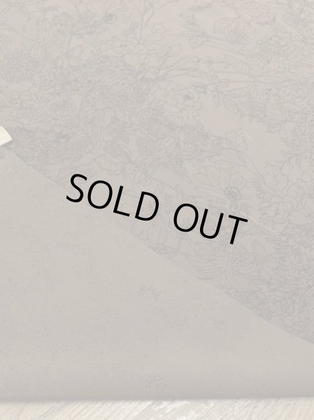 画像3: 生地：ジーナ糸ポリエステルデシン花柄（茶／黒） (3)