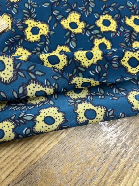 画像4: 生地：NEWヴィーナス糸ポリエステルデシン花柄（緑／黄） (4)