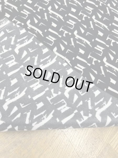 画像3: 生地：ポリエステル100％ソフトストレッチツイル（白／黒） (3)