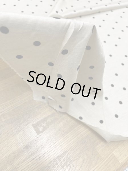 画像6: 生地：水玉小フロッキー加工ポリシャンタン（ベージュ／黒） (6)