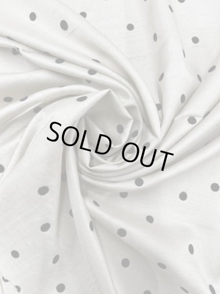 画像7: 生地：水玉小フロッキー加工ポリシャンタン（ベージュ／黒） (7)