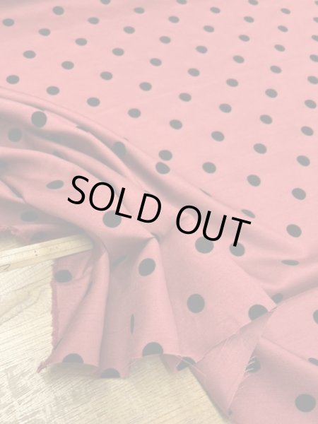 画像5: 生地：水玉大フロッキー加工ポリシャンタン（レンガ／黒） (5)