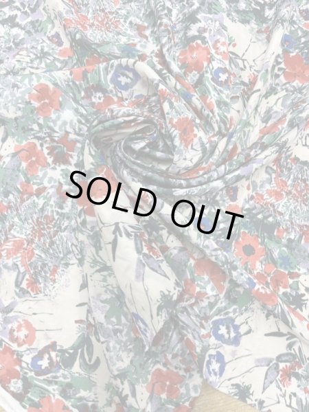 画像6: 生地：ポリエステル100％花柄プリント（ベージュ／赤） (6)