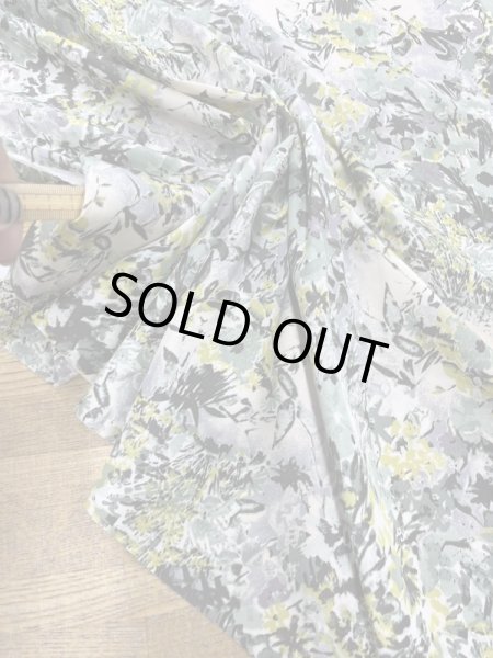 画像5: 生地:ポリエステル100%花柄プリント(ベージュ/緑) (5)