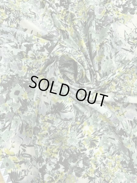 画像6: 生地:ポリエステル100%花柄プリント(ベージュ/緑) (6)