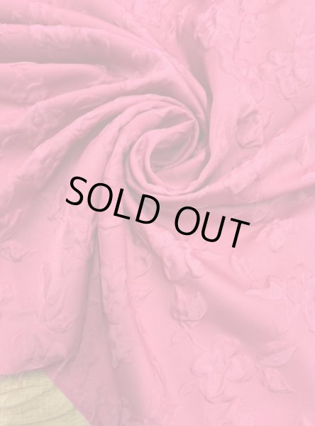 画像6: 生地：ポリエステル100％凹凸エンボス加工フラワー調（ピンク） (6)