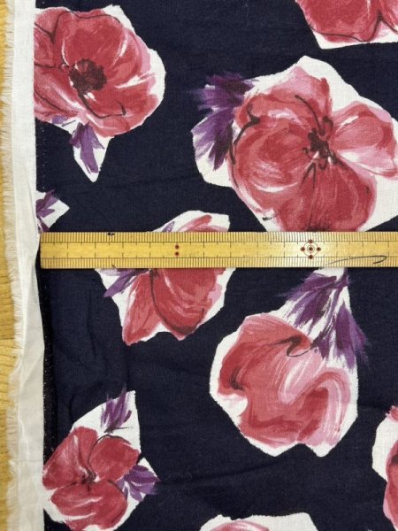 画像2: 生地:花柄プリント綿60ローン(ネイビー/ピンク) (2)