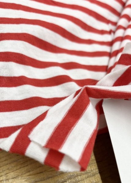 画像6: 生地:綿100%ボーダー柄天竺ニット(オフ/赤) (6)