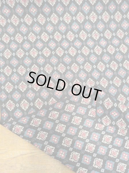 画像3: 生地：ダマスク柄ポリエステルサテンジャガード（黒） (3)