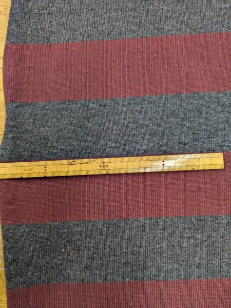 画像2: 生地:綿100%厚手太ボーダー柄天竺ニット(エンジ/グレー) (2)