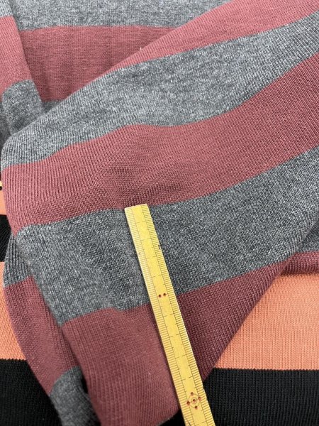 画像5: 生地:綿100%厚手太ボーダー柄天竺ニット(エンジ/グレー) (5)