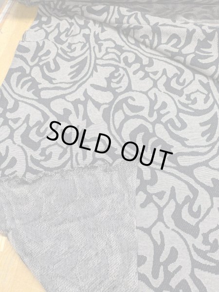 画像3: 生地:綿100%ボタニカル柄ジャガードニット(黒/グレー) (3)