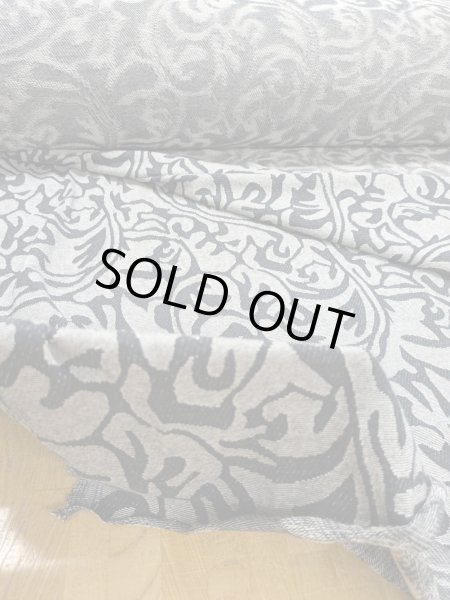 画像5: 生地:綿100%ボタニカル柄ジャガードニット(黒/グレー) (5)