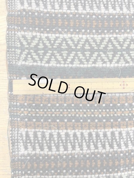 画像2: 生地：ネイティブボーダー柄ウール（グリーン茶） (2)