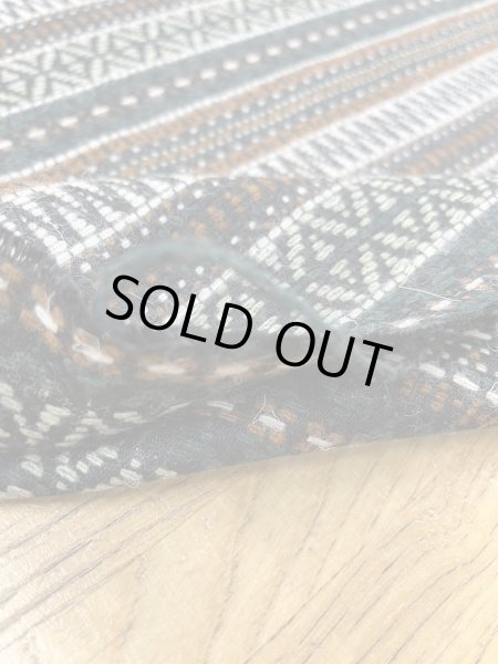 画像4: 生地：ネイティブボーダー柄ウール（グリーン茶） (4)