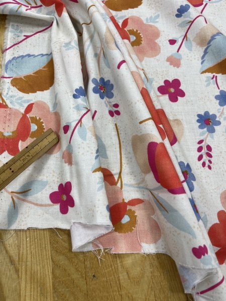 画像5: 生地:綿100%レトロフラワー柄プリント(生成/赤) (5)