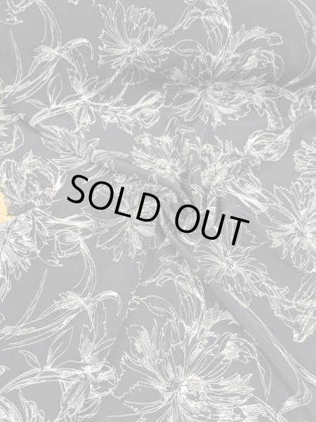 画像6: 生地:手書き風フラワープリントポリエステル100%(黒/白) (6)