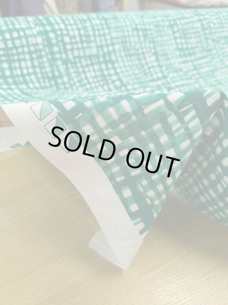 画像3: 生地:手書き風チェック柄ポリプリント(白/緑) (3)