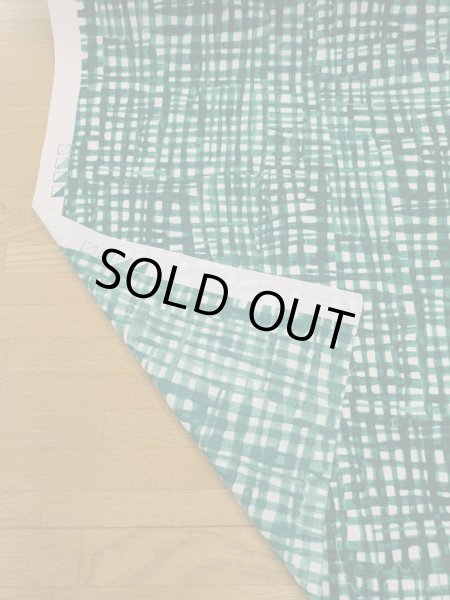 画像4: 生地:手書き風チェック柄ポリプリント(白/緑) (4)