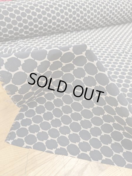 画像4: 生地：ポリ100％ニューヴィーナスデシン（白／黒） (4)