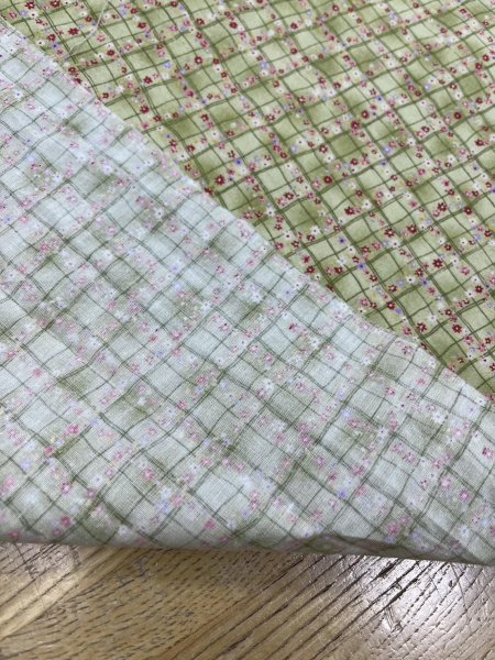 画像3: 生地:綿100%小花柄・格子・ガーデン柄プリント(グリーン) (3)