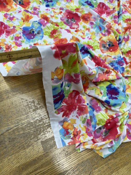 画像8: 生地：水彩画花柄プリントポリ2WAYニット（白地） (8)