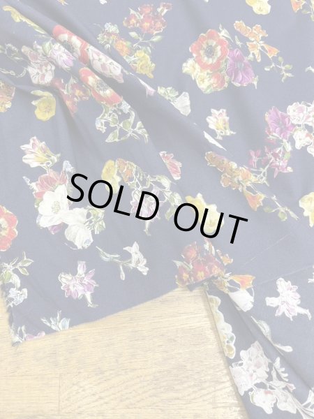 画像5: 生地:綿100%クラシックフラワープリント(紺地) (5)