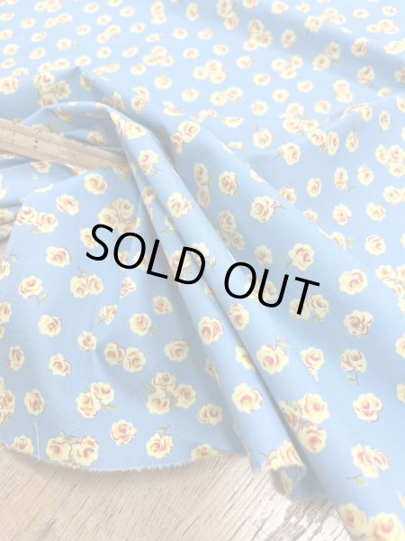 画像5: 生地:綿100% 花柄プリント(ブルー/黄色) (5)