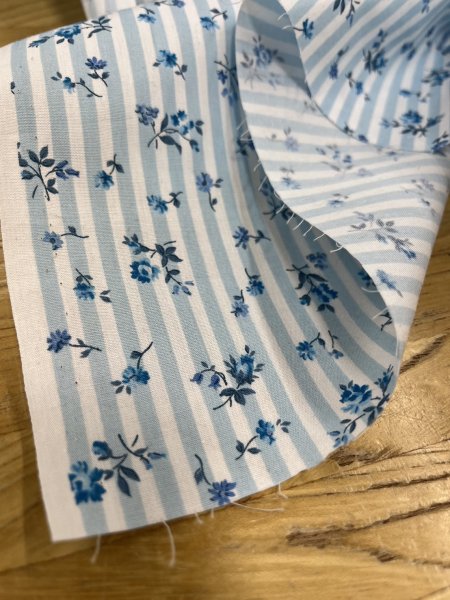 画像7: 生地:綿100% 花柄ストライププリント(水色) (7)