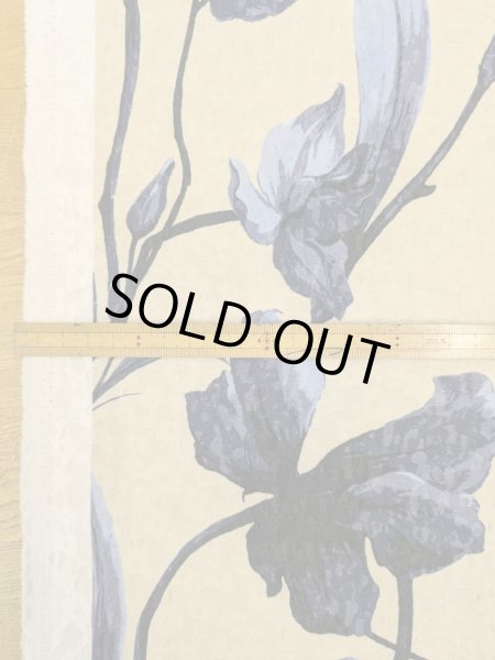 画像2: 生地:大柄フラワープリントジャガード(クリーム地)  (2)