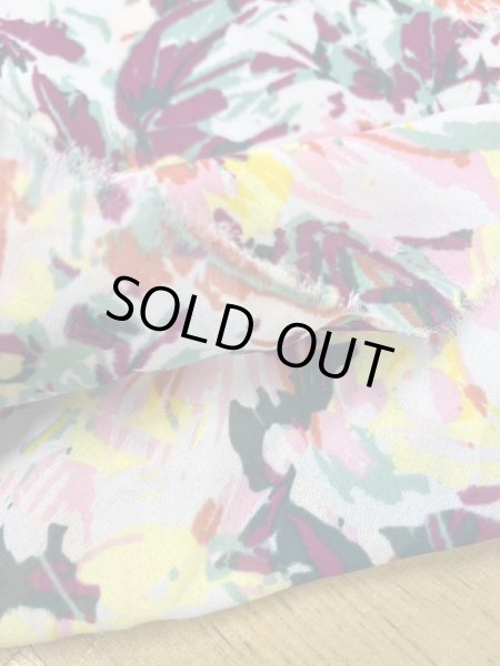 画像3: 生地：手描き風 花柄 ポリエステルプリント  (3)