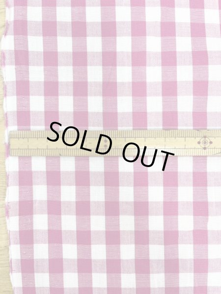 画像2: 生地：綿100％ギンガムチェック柄プリントブロード（白×ピンク） (2)