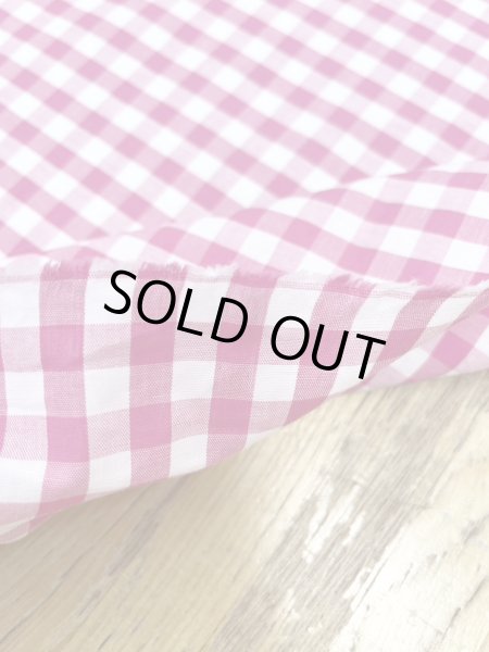 画像4: 生地：綿100％ギンガムチェック柄プリントブロード（白×ピンク） (4)