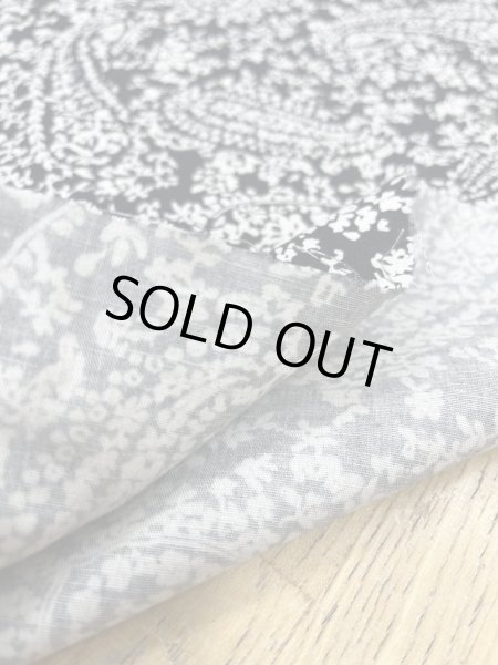 画像4: 生地:綿100% ナチュラル系ペイズリー柄プリント生地(ベージュ地×黒) (4)