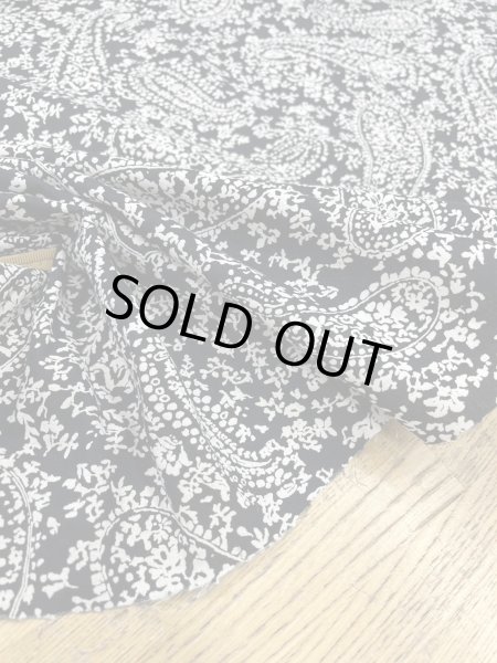 画像5: 生地:綿100% ナチュラル系ペイズリー柄プリント生地(ベージュ地×黒) (5)