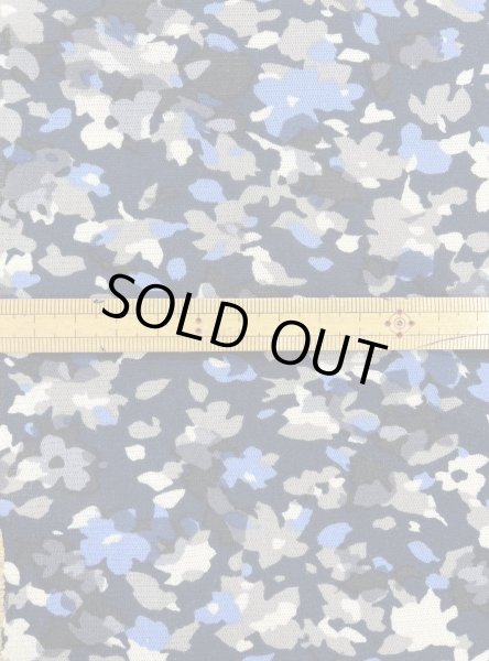 画像2: 生地:ポリエステル100% 柄チュールニット(紺地/白/水色) (2)