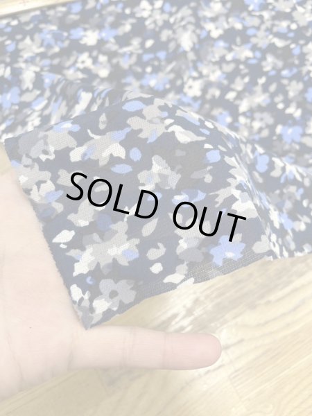 画像5: 生地:ポリエステル100% 柄チュールニット(紺地/白/水色) (5)