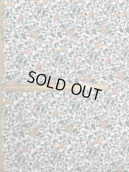 画像1: 生地:ポリ100%小花柄カットジャカード(ホワイト×イエロー×グリーン) (1)