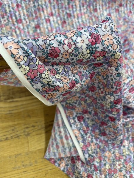 画像6: 生地:綿100%ストライプドビー織小花柄プリント(白/ピンク) (6)